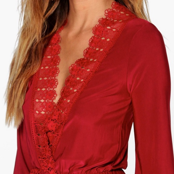 Boohoo Crochet Trim Oversized Romper-Black - Picture 2 of 6